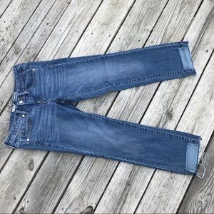 Ankle cut denim jeans